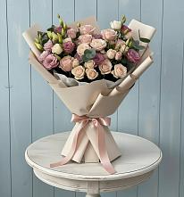 Букет цветов из:  Розы и Лизиантусы в Богдановиче Свердловская область