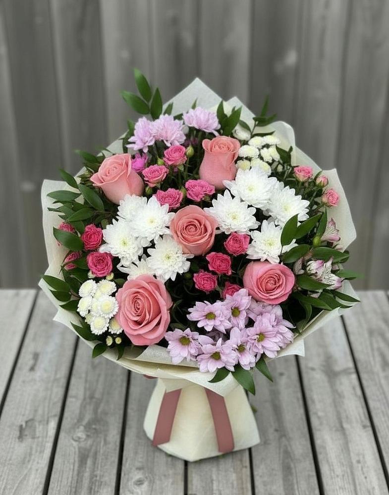 Букет цветов из: Альстромерии, Гвоздики, Розы и Хризантемы в Богдановиче Свердловская область