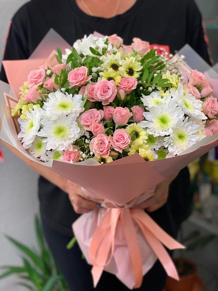 Букет цветов из: Розы и Хризантемы в Богдановиче Свердловская область