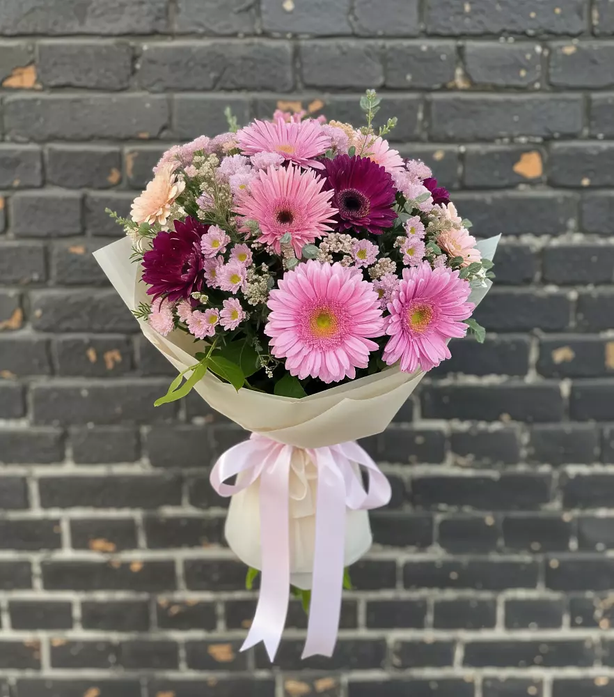 Букет цветов из: Герберы и Хризантемы в Богдановиче Свердловская область