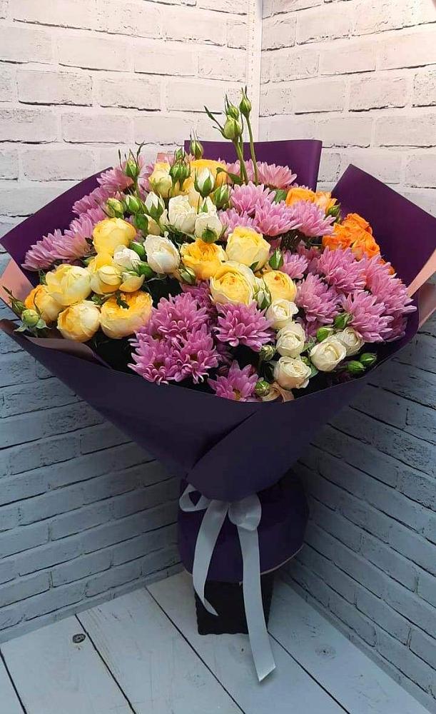 Букет цветов из: Хризантемы и Розы в Богдановиче Свердловская область