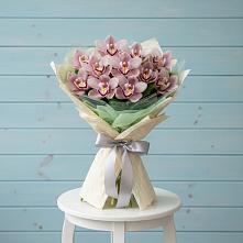 Букет цветов из:  Орхидеи и Розы в Богдановиче Свердловская область