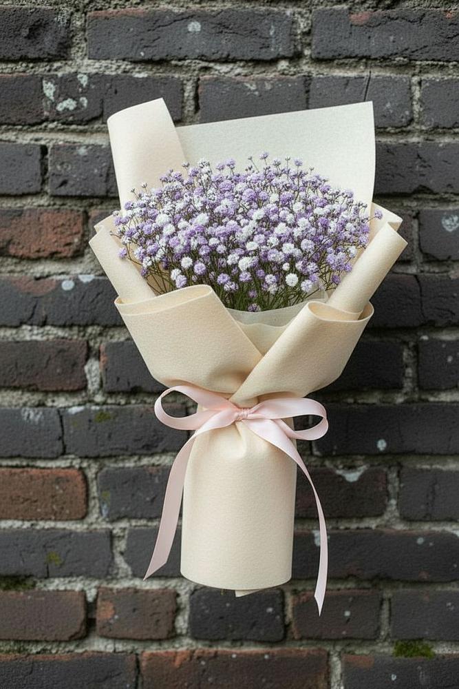 Букет цветов из: Гипсофила в Богдановиче Свердловская область