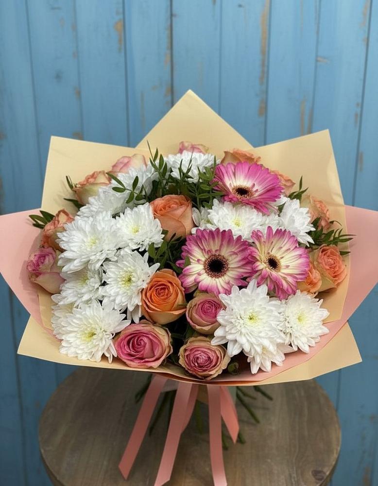 Букет цветов из: Розы, Герберы и Хризантемы в Богдановиче Свердловская область