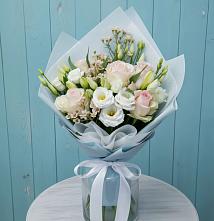 Букет цветов из:  Розы и Лизиантусы в Богдановиче Свердловская область