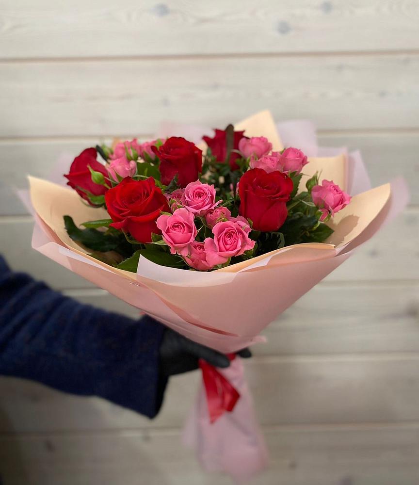 Букет цветов из: Розы в Богдановиче Свердловская область