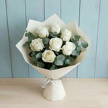 Букет Белые розы в Эвкалипте в Богдановиче Свердловская область