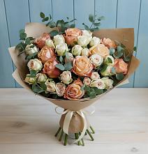Букет цветов из:  Альстромерии и Розы в Богдановиче Свердловская область